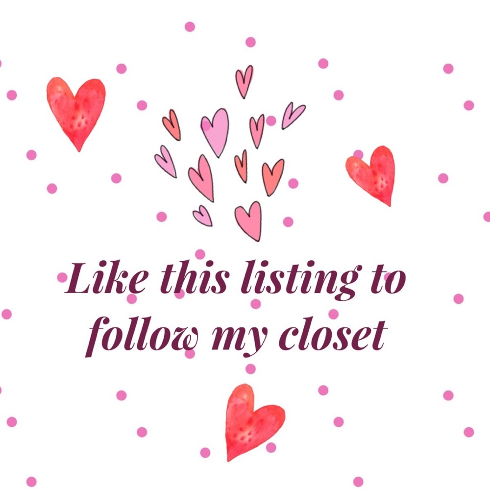 Like this listing to follow my closet😉💞